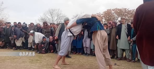 سرپل؛ رقابت های کورش با اشتراک ۳۰ تن در شهر این ولایت برگزار شد