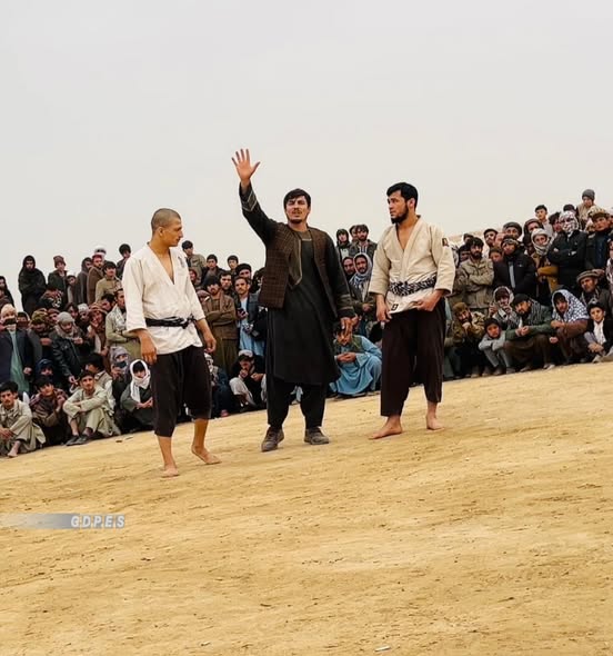 تخار؛ مسابقات پهلوانی کورش با اشتراک هشتاد ورزشکار در شهر تالقان برگزار گردید