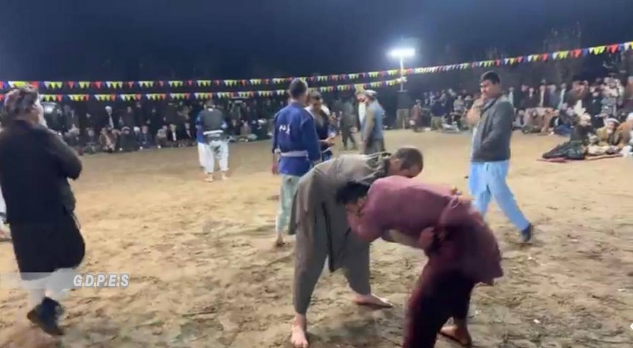 بلخ کې د ۱۱۰ کورشکارانو ترمنځ د کورش سیمه‌ییزې سیالۍ ترسره شوې