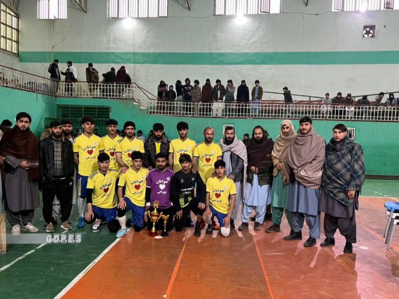 بادغیس کې د ۱۶ لوبډلو ترمنځ د فوټسال سيالۍ د ښار منتخبې لوبډلې په اتلولۍ پای ته ورسېدې