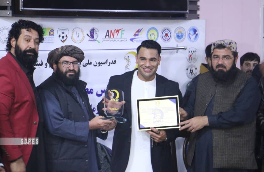 کابل؛ د بدن ښکلا او فټنيس د نړيوال قهرمان علي بلال تود هرکلی او ستاینه وشوه