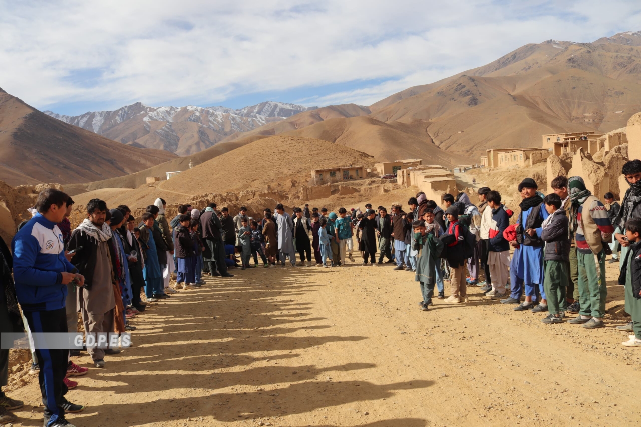 دایکندی؛ رقابت های دوش با اشتراک ۱۶ تن در ولسوالی میرامور برگزار شد