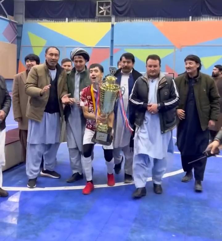 کابل کې د لسو لوبډلو ترمنځ د کابل فوټسال الف لیګ سیالۍ پای ته ورسېدې