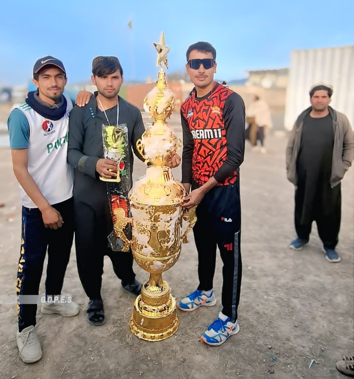 پکتیکا؛ ارګون ولسوالۍ کې د ۱۲ لوبډلو ترمنځ د ټېپ بال کرېکټ سیالۍ پای ته ورسېدې