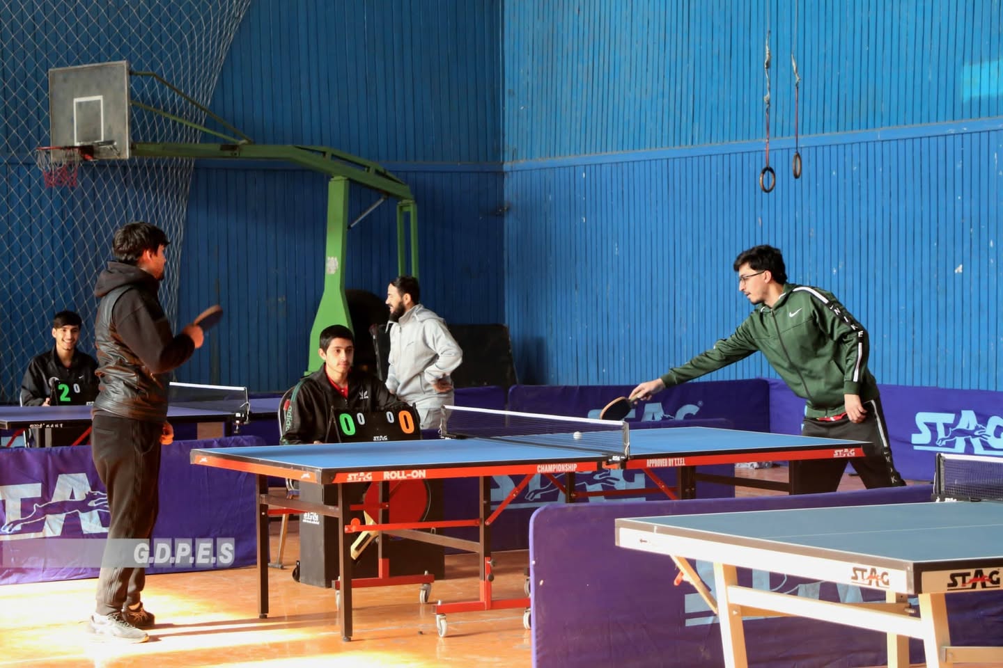 کابل کې د ۷۰ ورزشکارانو ترمنځ د پنګ پانګ څوارلسم پړاو سيالۍ پيل شوې