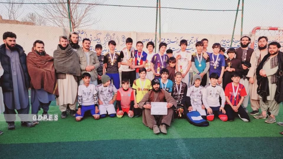 هرات؛ رقابت های فوتسال زیر ۱۵ سال با اشتراک ۸ تیم در ولسوالی گلران پایان یافت