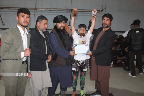 بلخ؛ مرکز مزار شريف ښار کې د ۸۰ ورزشکارانو ترمنځ د کيک بوکسينګ سيالۍ تر سره شوې