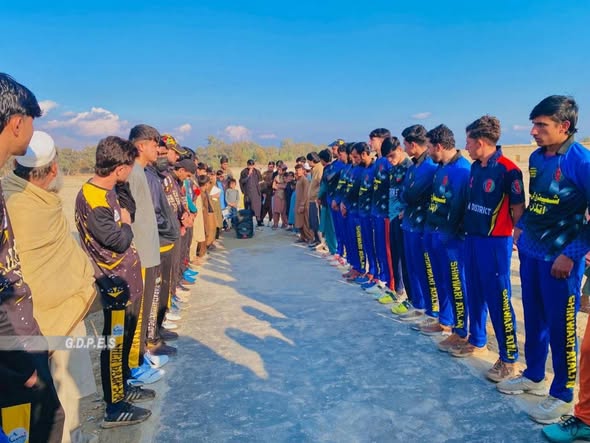 ننګرهار؛ شینوارو ولسوالۍ کې د ۶۴ لوبډلو ترمنځ د ټېپ بال کرېکټ سیالۍ پیل شوې