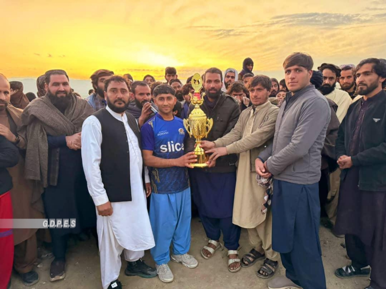 ننگرهار؛ چپرهار ولسوالۍ کې د ټېپ بال کرېکټ سيالۍ پای ته ورسېدې