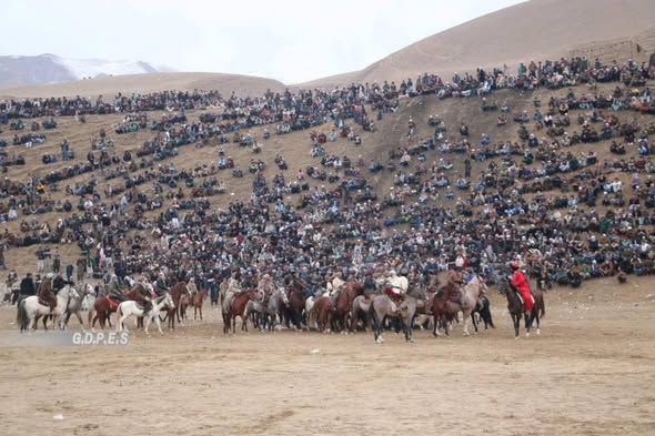 تخار؛ رقابت های بزکشی با اشتراک ۷۰ تن در ولسوالی بنگی پایان یافت