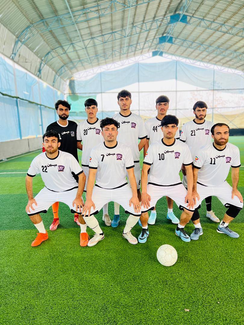 کندز؛ امام صاحب ولسوالۍ کې د ۱۶ لوبډلو ترمنځ د فوټسال الف درجه لیګ سیالۍ پيل شوې