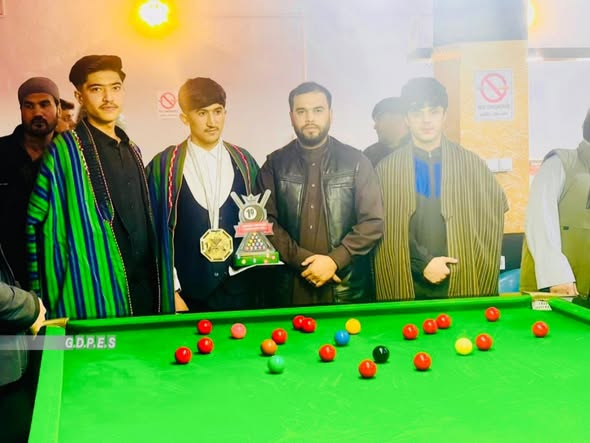 جوزجان؛ رقابت های سنوکر با اشتراک ۵۰ تن در شهر شبرغان پایان یافت