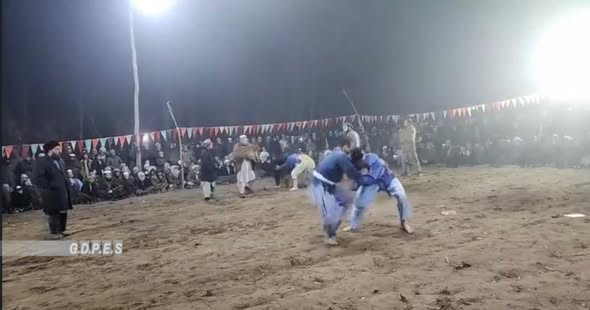 بلخ؛ شورتپې ولسوالۍ کې د ۱۱۰ کورشکارانو ترمنځ د کورش سیمه ییزې سیالۍ ترسره شوې