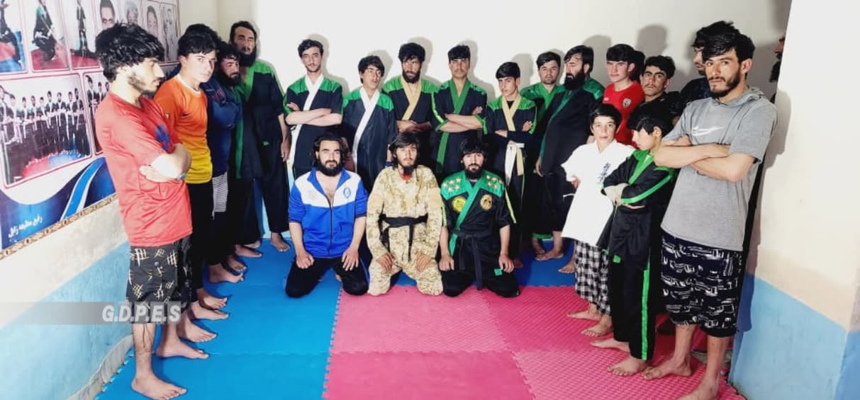 زابل؛ شاجوی ولسوالۍ کې د ۱۹ ورزشکارانو ترمنځ د فول رزم سیالۍ ترسره شوې