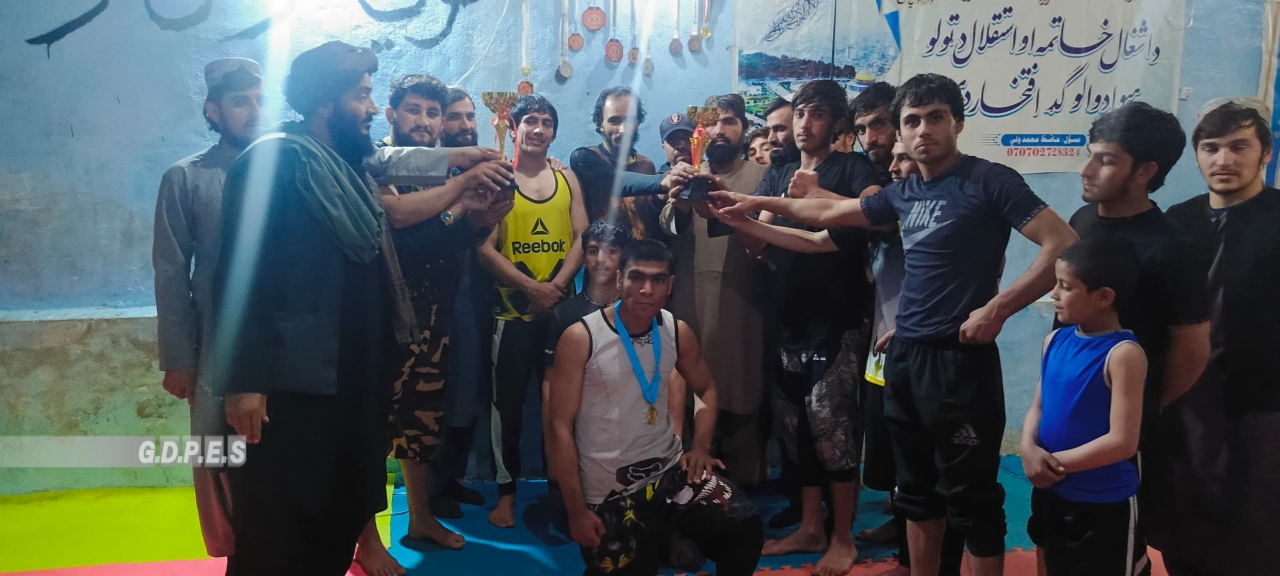 زابل؛ شاجوی ولسوالۍ کې د ۲۸ ورزشکارانو ترمنځ د جمناستیک سیالۍ ترسره شوې