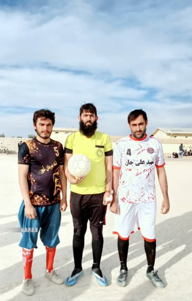 نیمروز؛ رقابت های فوتسال با اشتراک ۶ در ولسوالی خاشرود آغاز شد.