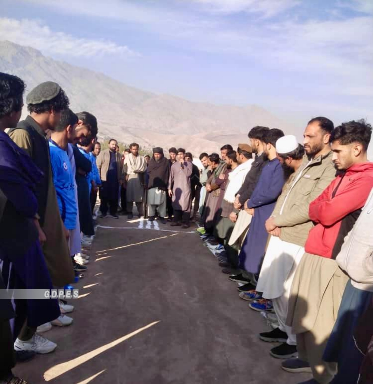 ننګرهار؛ سره رود ولسوالۍ کې د ۱۶ لوبډلو ترمنځ د ټېپ بال کرېکټ سیالۍ پیل شوې