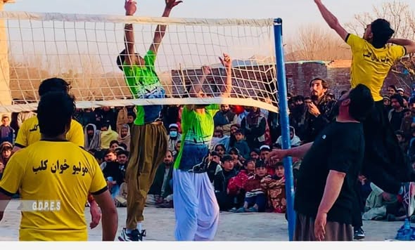 خوست؛ صبریو یعقوبیو ولسوالۍ کې د شپږو لوبډلو ترمنځ د والیبال سیالۍ پای ته ورسېدې