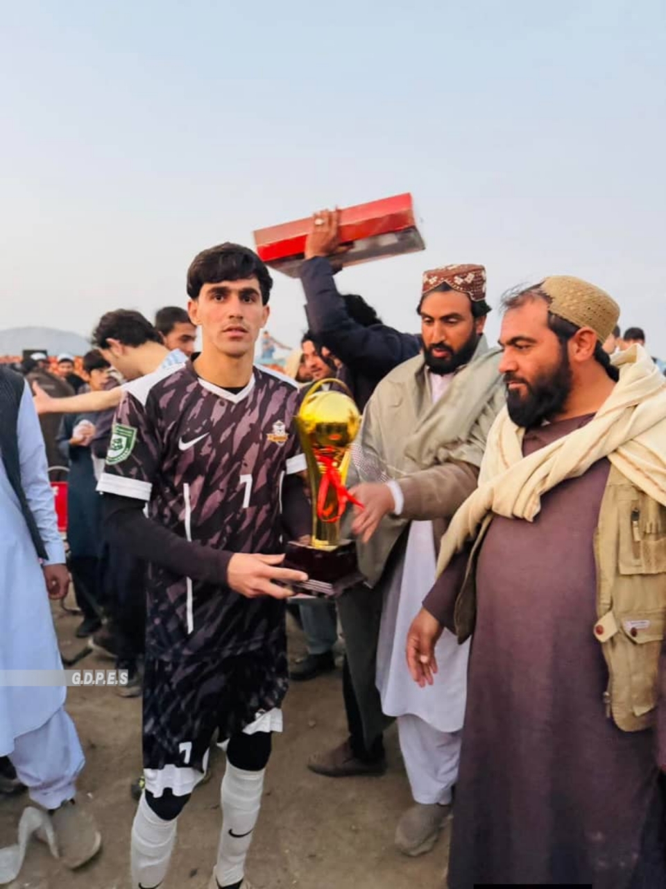 پایان رقابت‌های فوتبال میان ۵۵ تیم در خوست