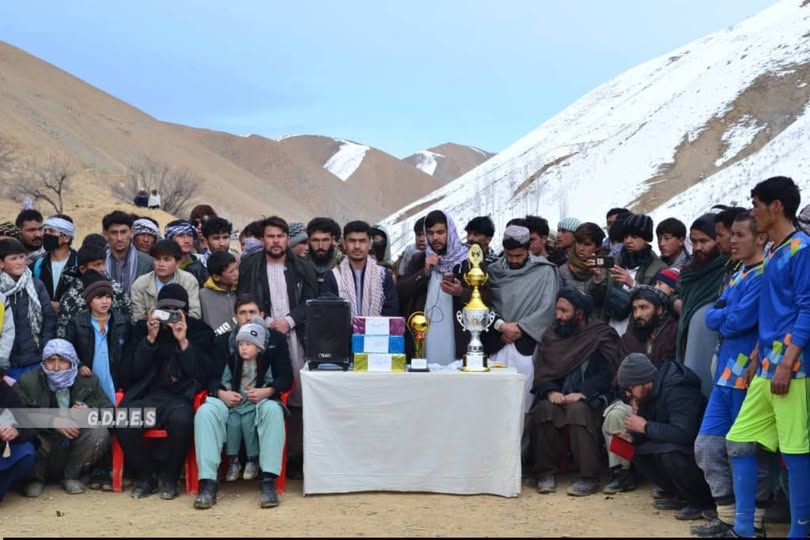 دایکندی؛ رقابت های فوتبال با اشتراک ۱۲ تیم در ولسوالی خدیر پایان یافت