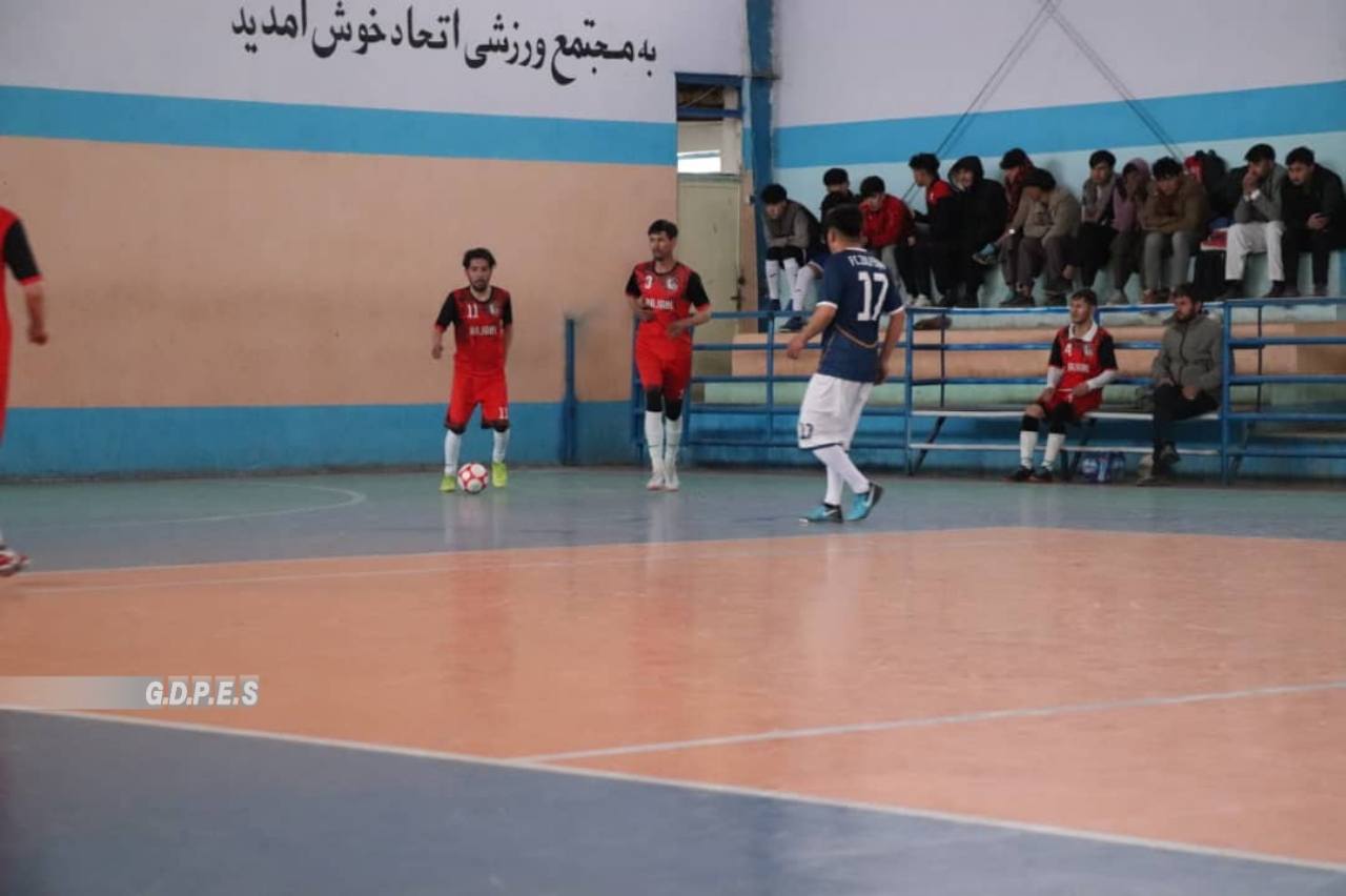 مسابقات لیگ برتر فوتسال میان شش تیم در مرکز ولایت بامیان آغاز گردید