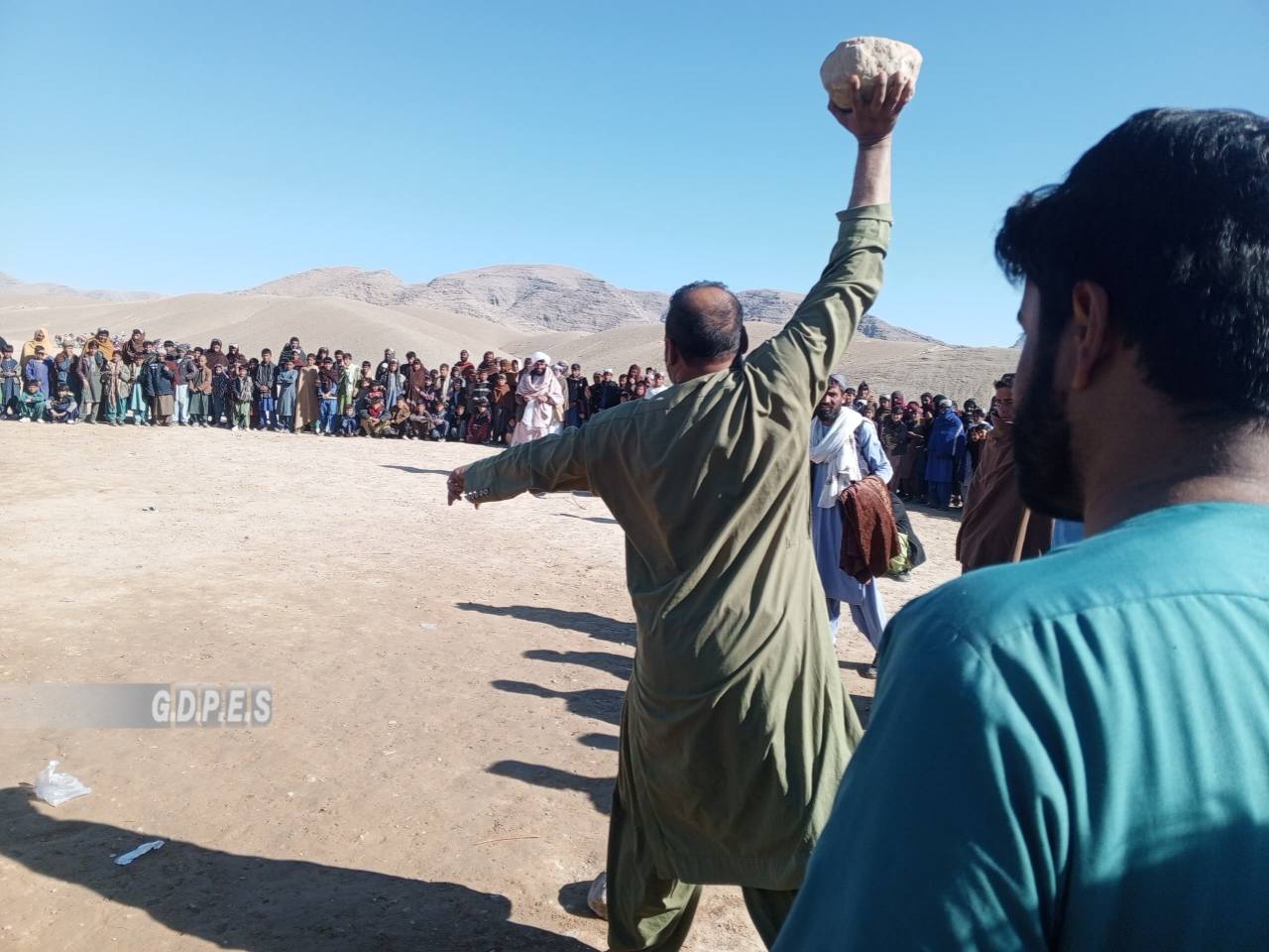 دایکندی؛ رقابت‌های پرتاب سنگ با اشتراک ۳۲ تن در ولسوالی کجران برگزار شد