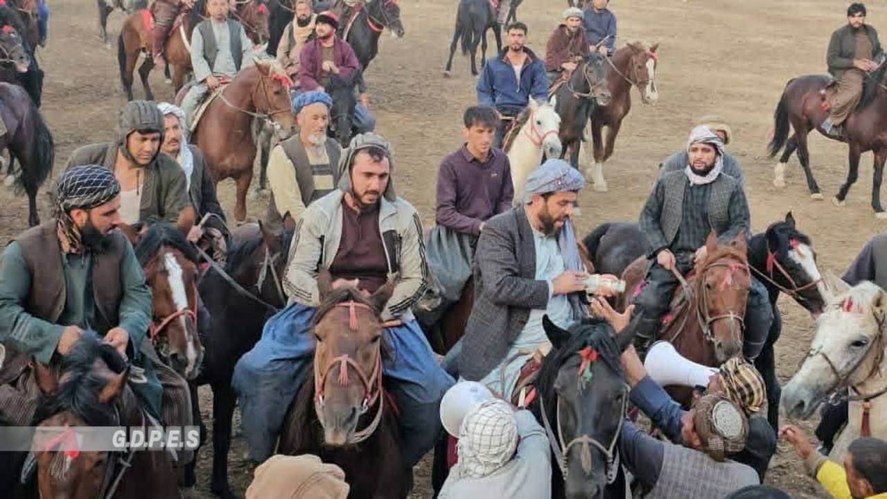 کندز؛ رقابت های بزکشی با اشتراک ۸۰ چاپنداز در مرکز برگزار شد