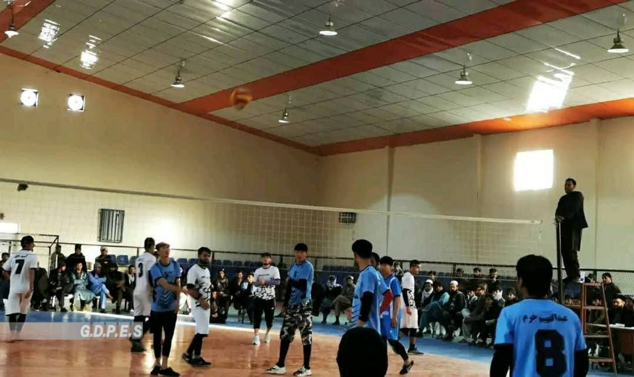 سمنگان؛ رقابت های والیبال با اشتراک ۱۰ تیم در مرکز پایان یافت