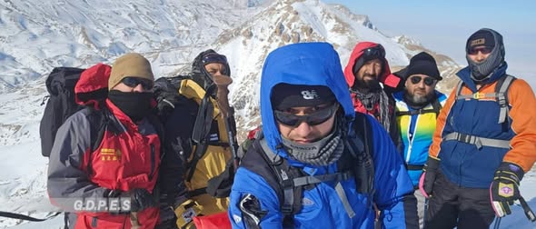 بلخ؛ صعود تیم کوهنوردی این ولایت به ارتفاعات سه‌سنگ درولسوالی چارکنت