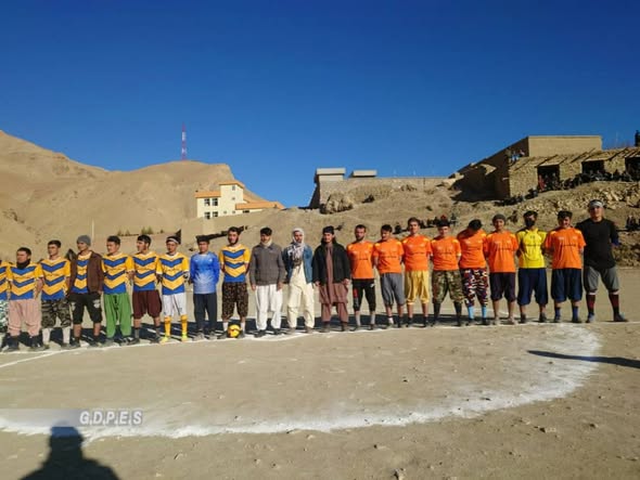 سرپل؛ تیم اتحاد قریه ده سرخ قهرمان مسابقات تورنمنت فوتبال ولسوالی کوهستانات شد