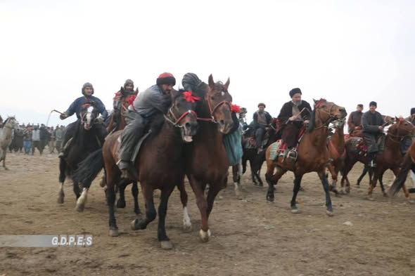 تخار؛ پایان رقابت های بزکشی با اشتراک ۶۰ تن چاپ انداز در شهر تالقان