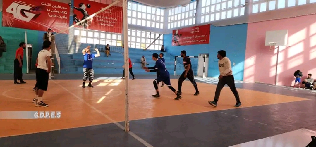 مسابقات لیگ برتر والیبال با اشتراک دوازده تیم در مرکز ولایت غزنی آغاز گردید