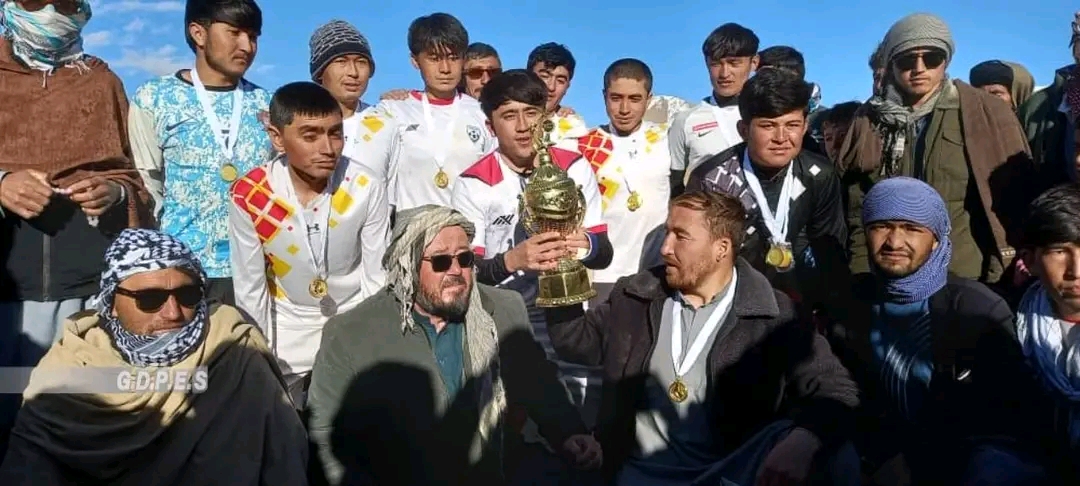 دایکندی؛ رقابت‌های فوتسال با اشتراک ۱۲ تیم در ولسوالی کیتی پایان یافت 