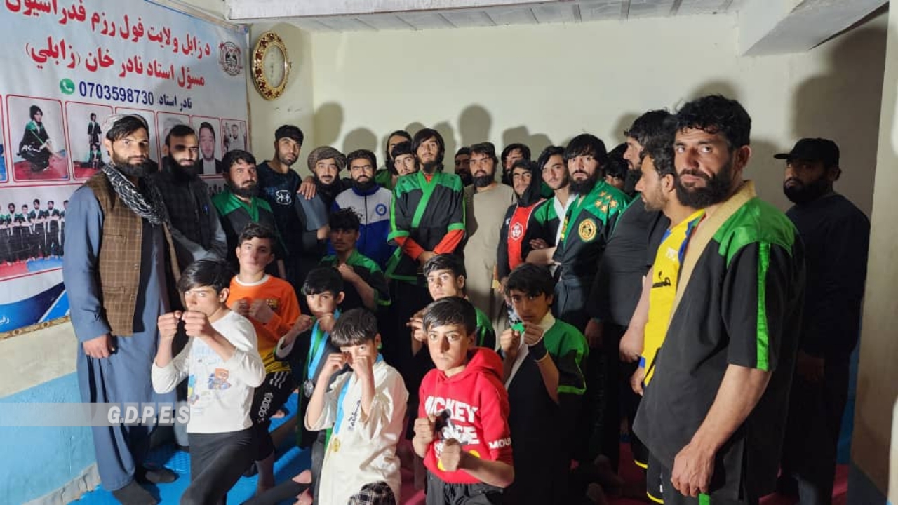 زابل؛ شاجوی ولسوالۍ کې د ۴۰ ورزشکارانو ترمنځ د لاس چپه کولو سيالۍ وشوې