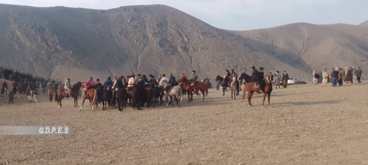 تخار؛ رقابت‌های بزکشی با اشتراک ۶۰ تن در ولسوالی فرخار پایان یافت