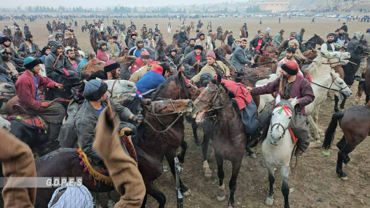 مسابقات بزکشی میان هشتاد چاپنداز در مرکز ولایت کندز برگزار گردید