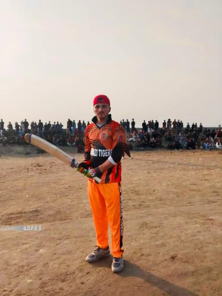 ننګرهار؛ کامې ولسوالۍ کې د ۲۴ لوبډلو ترمنځ د ټېپ بال کرېکټ سیالۍ پای ته ورسېدې