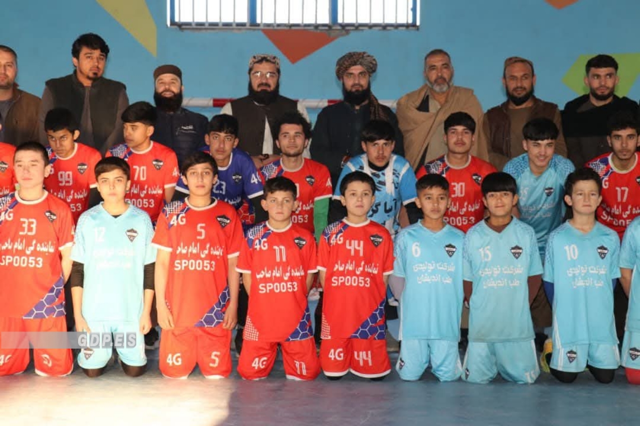 کندز؛ د هېواد ورزش ادارې فني او مسلکي مرستیال د امام صاحب ولسوالۍ له ورزشي کلبونو او لوبغاړو لیدنه وکړه