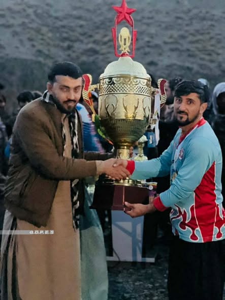 خوست؛ په‌ نادرشاه کوټ ولسوالۍ کې د شپږو لوبډلو ترمنځ د ټېپ بال کرکټ سيالۍ پای ته ورسېدې