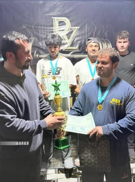 نخستین دور مسابقات دست کشتی میان چهل ورزشکار در ولایت سمنگان برگزار گردید