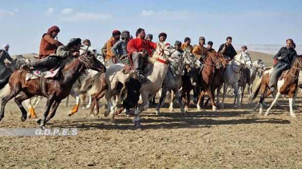 بلخ ؛ برگزاری رقابت‌های بزکشی میان ٥٠ چاپنداز در ولسوالی شولګره