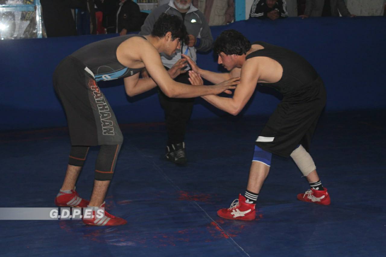 بلخ؛ مرکز مزار شريف ښار کې د ٦٠ ورزشکارانو ترمنځ د پهلواني سیالۍ ترسره شوې