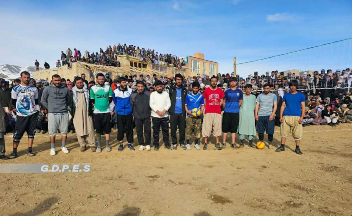غور؛ مسابقات چهار جانبه جام زمستانی والیبال در ولسوالی لعل وسرجنگل برگزار شد