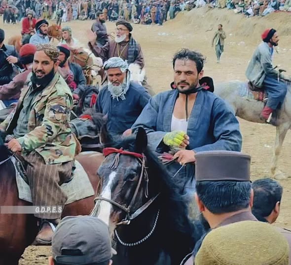 کندز کې د ۸۰ چاپندازانو ترمنځ د وزلوبې سيالۍ وشوې