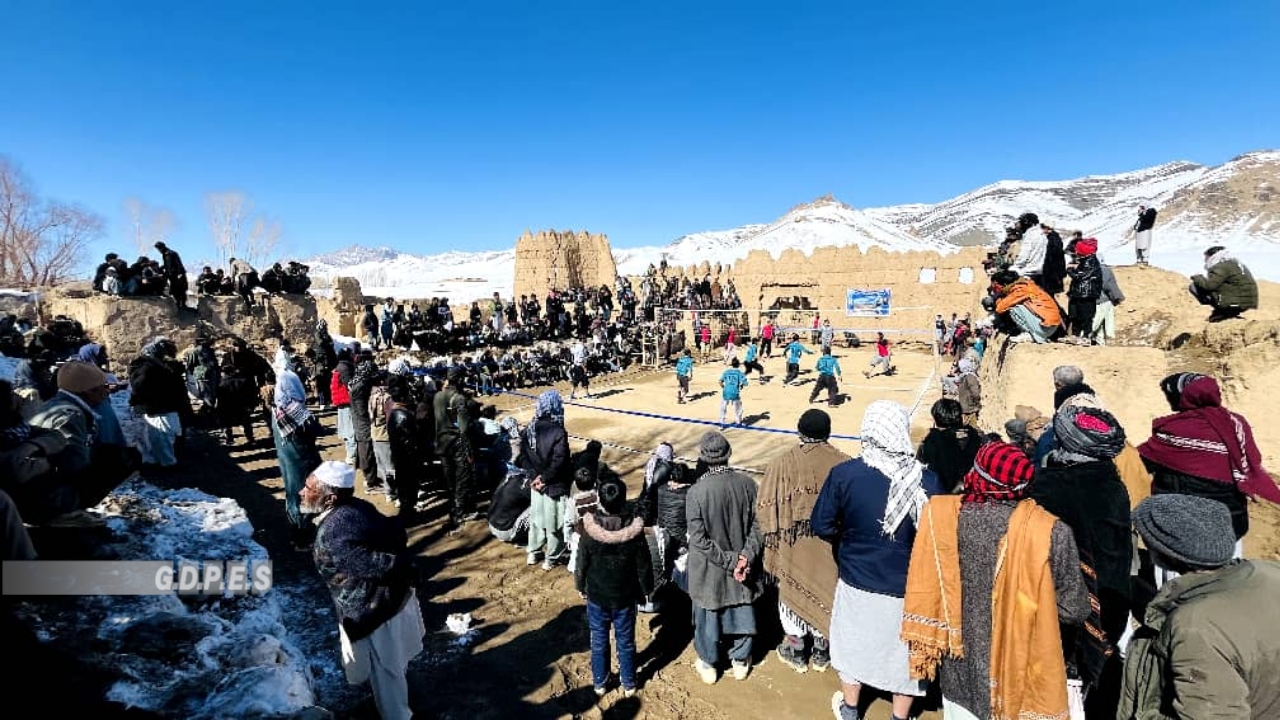 مسابقات والیبال میان ده تیم در ولسوالی جغتوی ولایت غزنی به پایان رسید