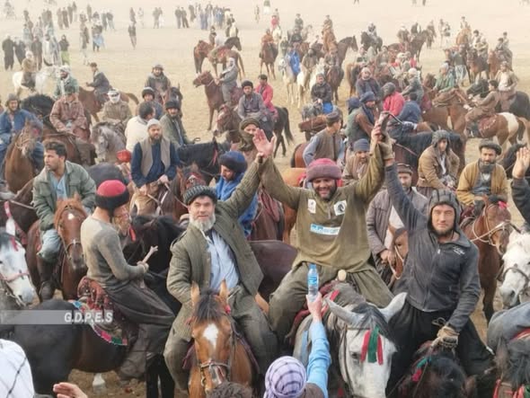 کندز؛ امام صاحب ولسوالۍ کې د ۷۰ چاپندازانو ترمنځ د وزلوبې سيالۍ وشوې