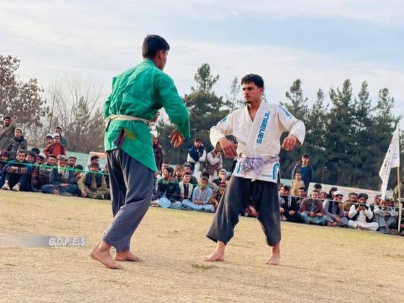 بغلان؛ رقابت های کشتی محلی با اشتراک ۴۰ تن در ولسوالی بغلان مرکزی برگزار شد
