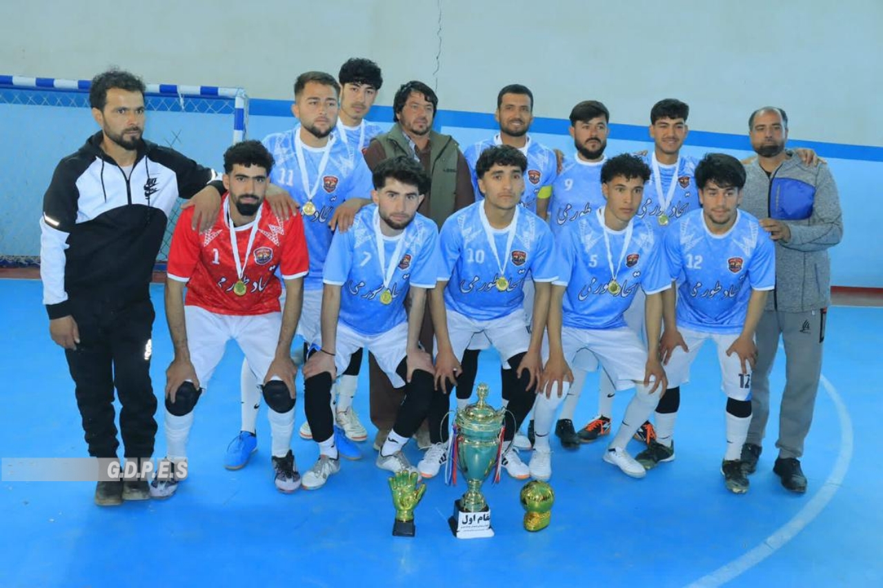 غزنی؛ رقابت های فوتسال با اشتراک ۱۲ تیم در ولسوالی خواجه عمری به پایان رسید