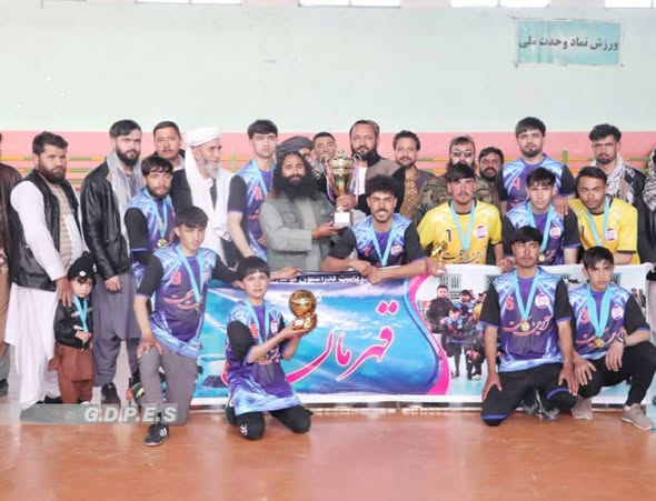تیم فوتسال آرین سکلت قهرمان لیگ برتر فوتسال شهر فیروزکوه ولایت غور شد
