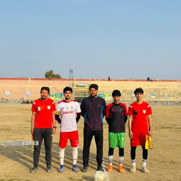 خوست کې له ۱۸ کالونو کم عمره ځوانانو د لسو لوبډلو ترمنځ د فوټبال سیالۍ پای ته ورسېدې